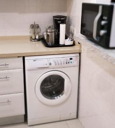 Bevs Ground Floor Roda Golf Apartment! 산 하비에르 객실 사진