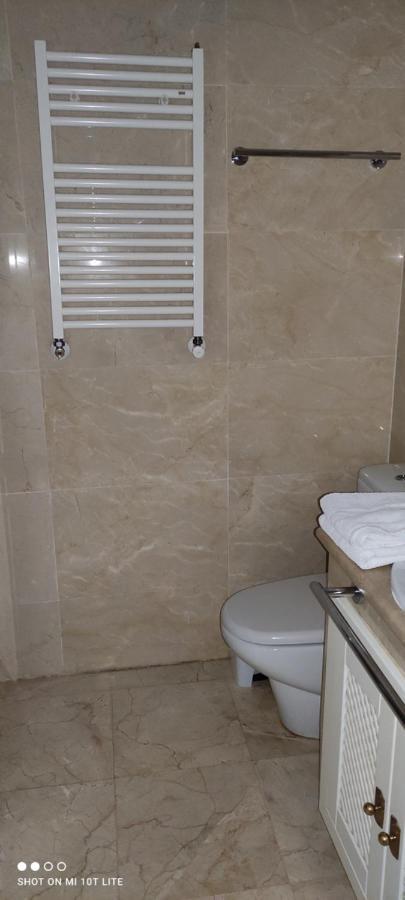 Bevs Ground Floor Roda Golf Apartment! 산 하비에르 외부 사진
