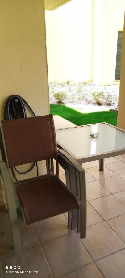 Bevs Ground Floor Roda Golf Apartment! 산 하비에르 객실 사진