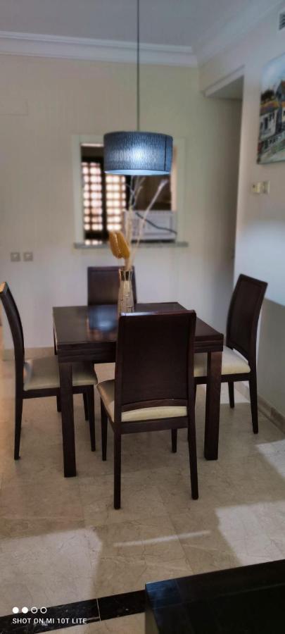 Bevs Ground Floor Roda Golf Apartment! 산 하비에르 객실 사진